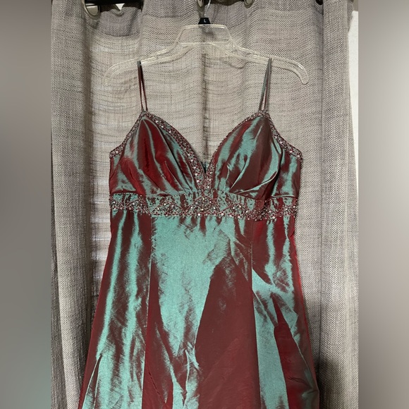 Cinderella Iridescent Plus Party Dress with Jacket/Cardigan - Picture 6 of 8